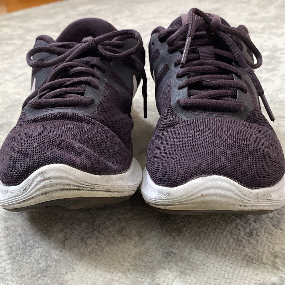 NIKE Revolution 4 sneakers - Picture 4 of 10